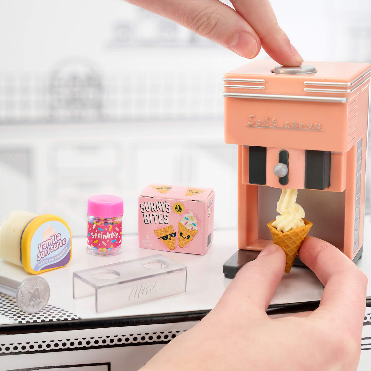 MGA's Miniverse Make It Mini Appliances Series 2