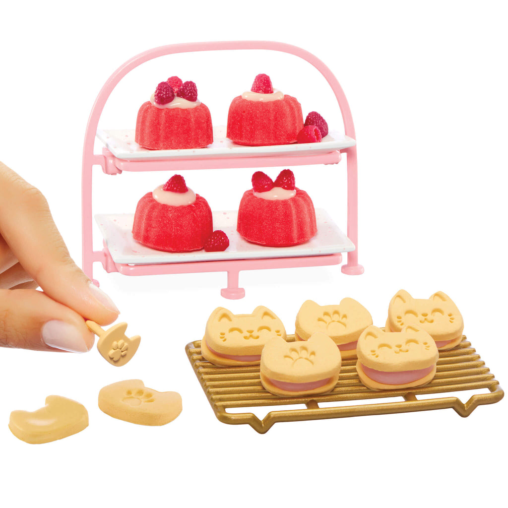 MGA's Miniverse Make It Mini From Scratch – 6 Pack Mini Collectibles