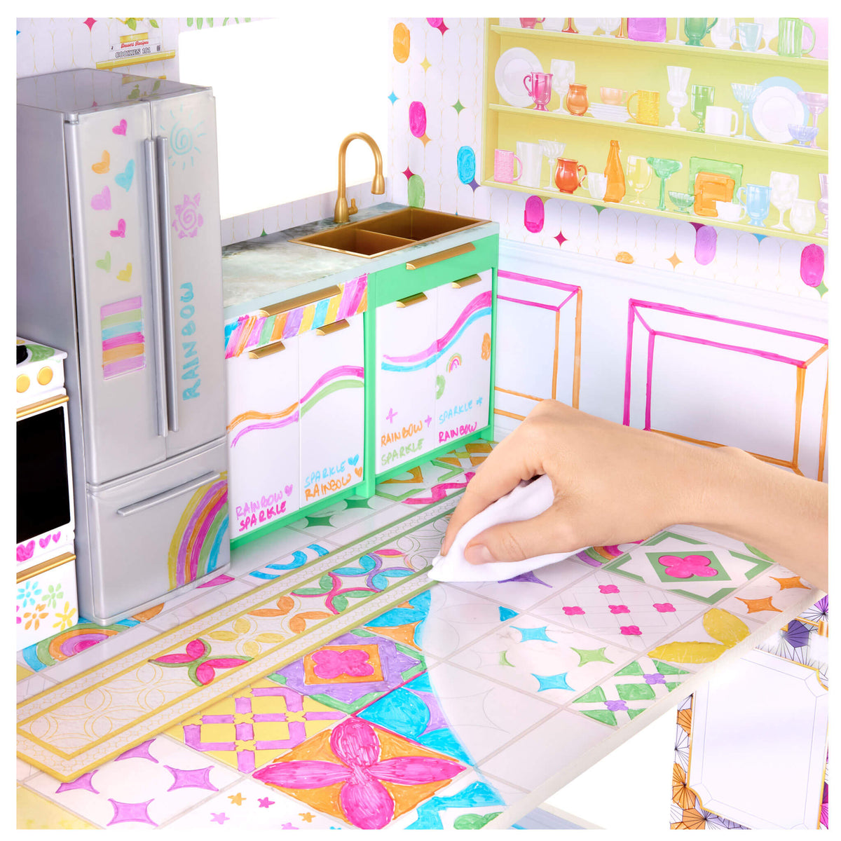 Rainbow High Color & Play 3-Story Doll House, Design All Walls & Floors with Washable Markers