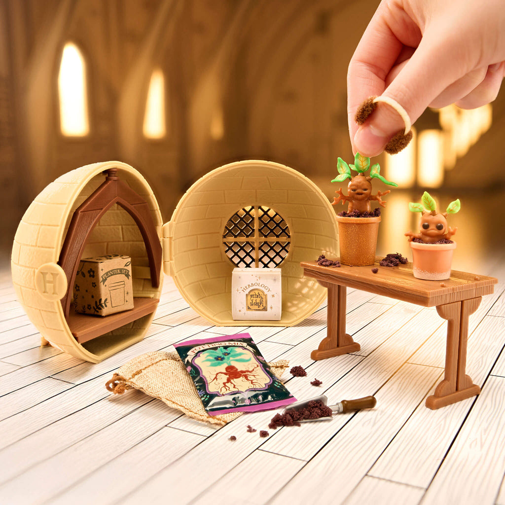 MGA's Miniverse Make It Mini Back to Hogwarts™ Harry Potter™ Mini Collectibles